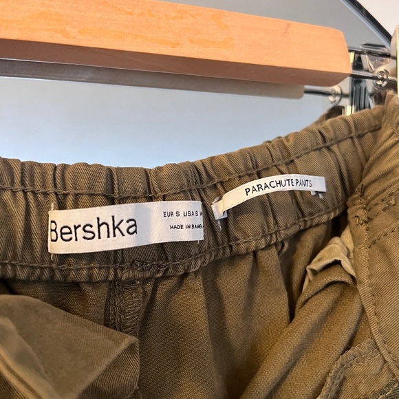 Cargo Parachute Pants - Picture 4 of 7